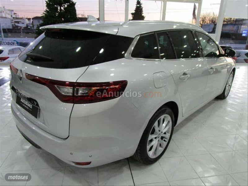 Renault Megane Sp. Tourer Zen En. TCe 97kW 130CV de 2017 con 59.078 Km por 16.900 EUR. en Granada