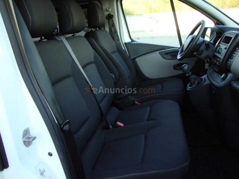 Renault Trafic 1.6 DCI 115 CV COMBI 6 