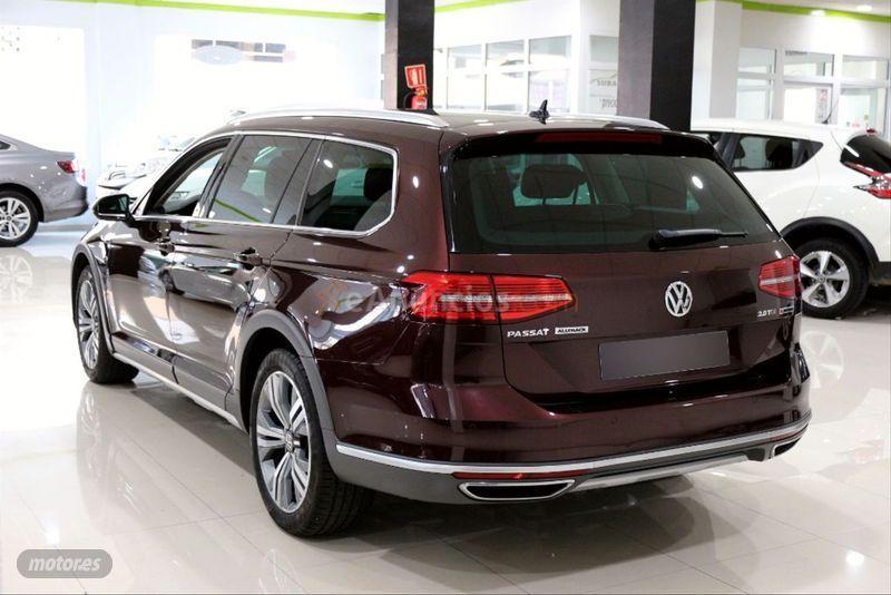 Volkswagen Passat Alltrack 2.0 TDI 140kW190CV BMT 4M DSG de 2017 con 153.339 Km por 20.800 EUR. en Madrid