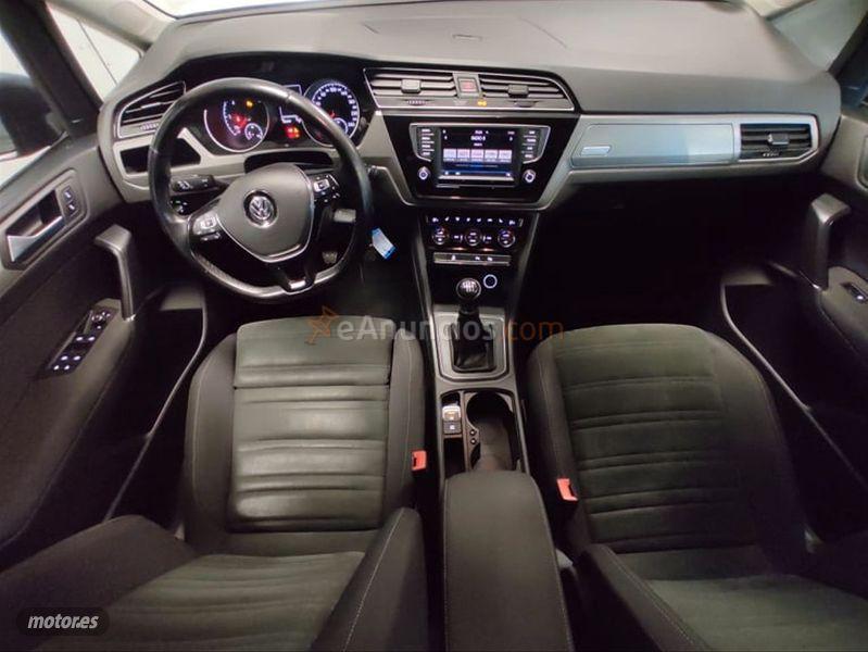 Volkswagen Touran Advance 2.0 TDI SCR 150CV BMT de 2016 con 106.297 Km por 20.000 EUR. en Pontevedra