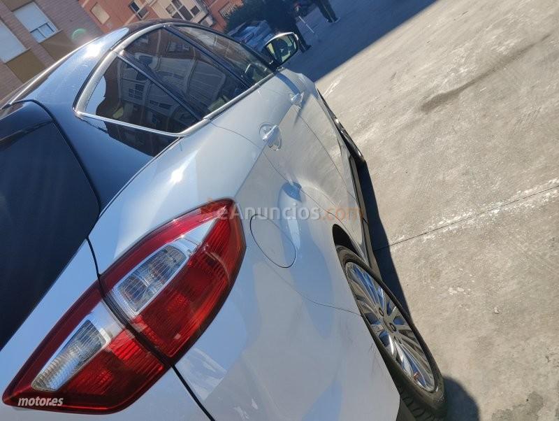 Ford C-Max titanium 5 puertas 115cv de 2010 con 119.000 Km por 12.000 EUR. en Sevilla