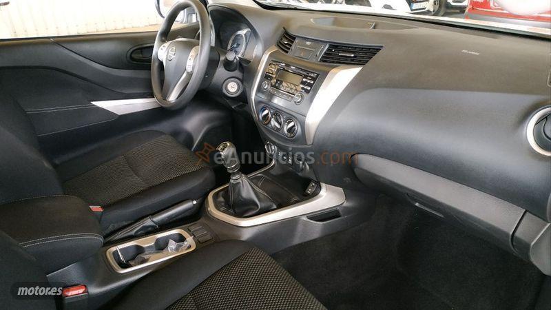 Nissan Navara D. Cab. 2.3dCi 120kW160CV Visia BDif de 2022 por 28.000 EUR. en Lleida