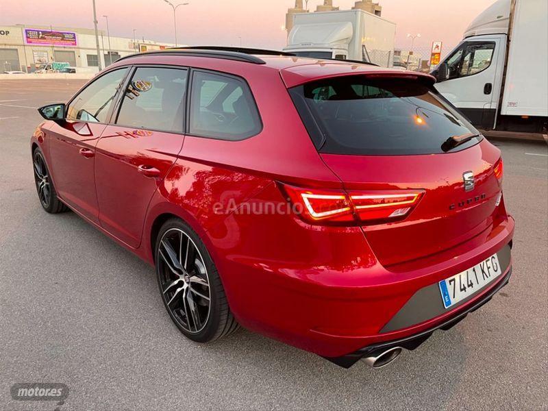 Seat Leon ST 2.0 TSI 221kW 300CV DSG6 SS CUPRA de 2017 con 29.000 Km por 27.900 EUR. en Barcelona