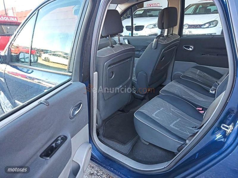 Renault Scenic CONFORT AUTHENTIQUE 1.9DCI de 2004 con 97.000 Km por 2.900 EUR. en Pontevedra